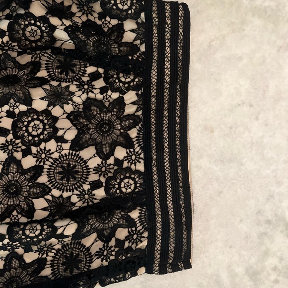 Lace Skirt - Picture 5 of 8